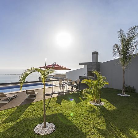 Searenity Vacation Home I By An Island Apart Arco da Calheta  Eksteriør billede