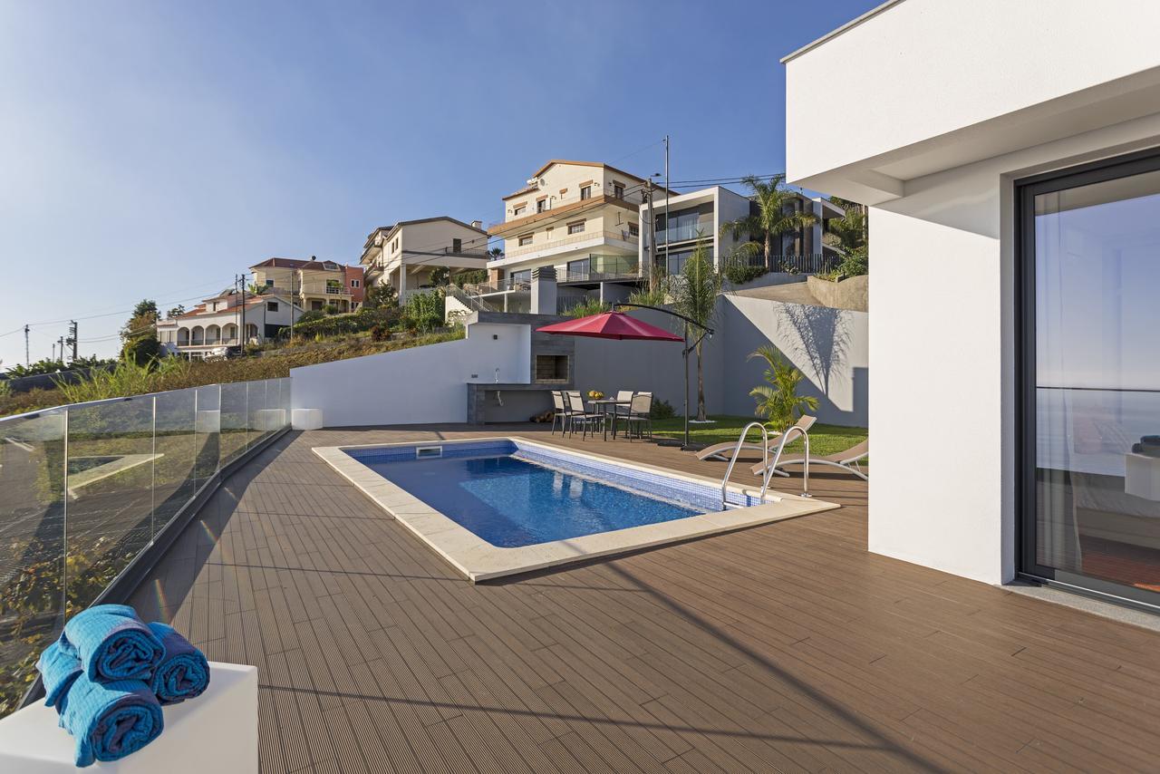 Searenity Vacation Home I By An Island Apart Arco da Calheta  Eksteriør billede